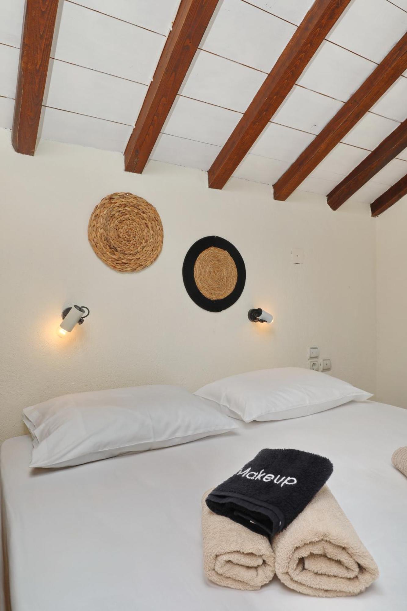 Skopelos Evergreen Apartments สตาฟิลอส ภายนอก รูปภาพ