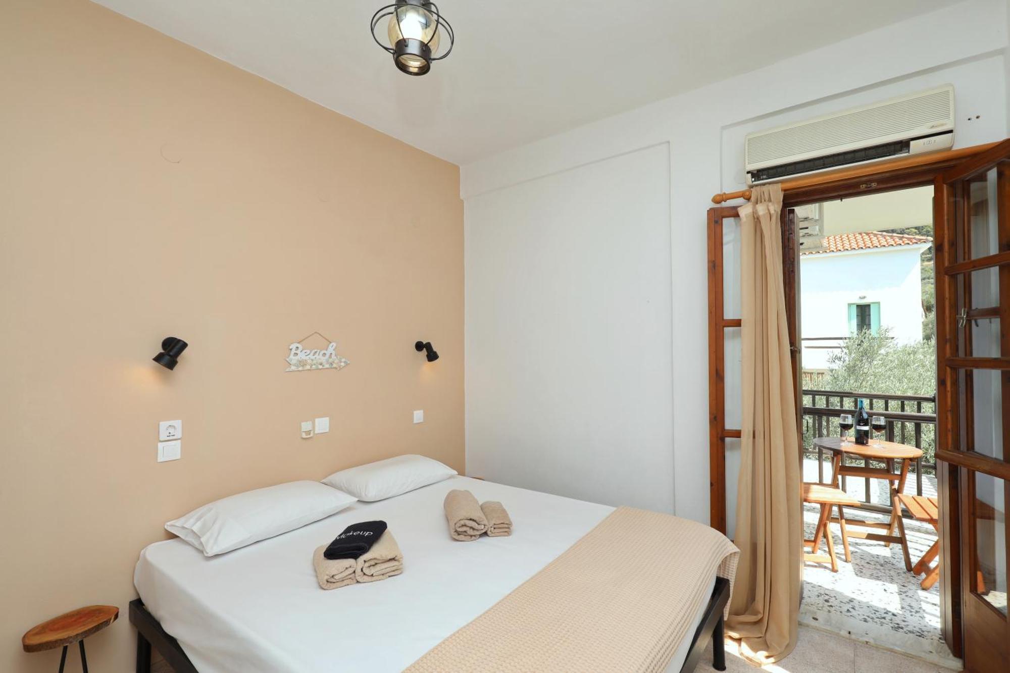 Skopelos Evergreen Apartments สตาฟิลอส ภายนอก รูปภาพ