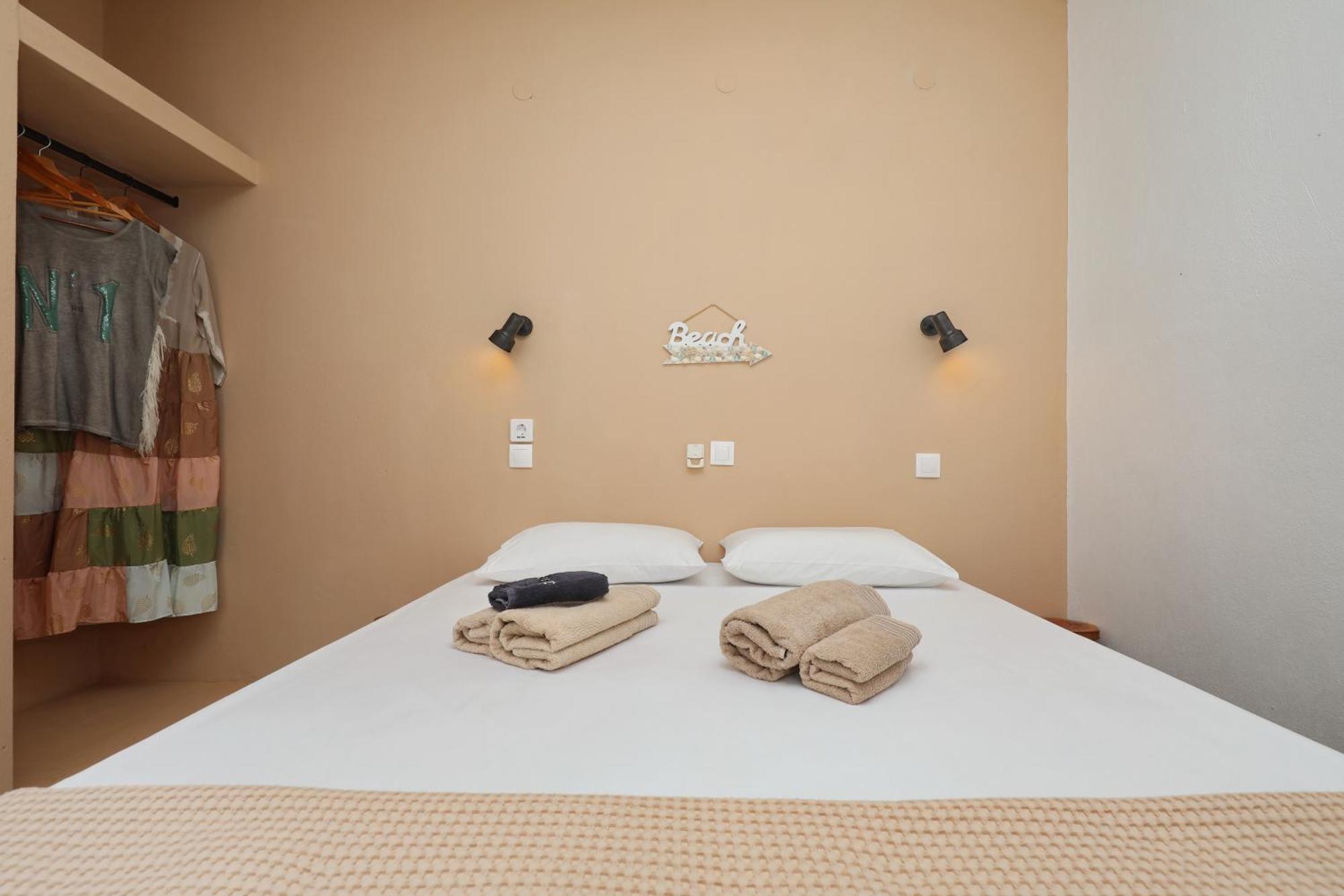 Skopelos Evergreen Apartments สตาฟิลอส ภายนอก รูปภาพ