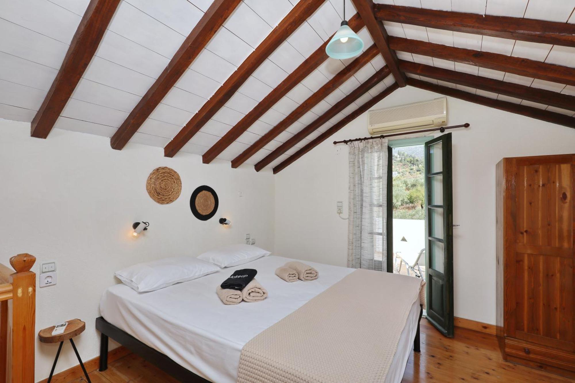 Skopelos Evergreen Apartments สตาฟิลอส ภายนอก รูปภาพ